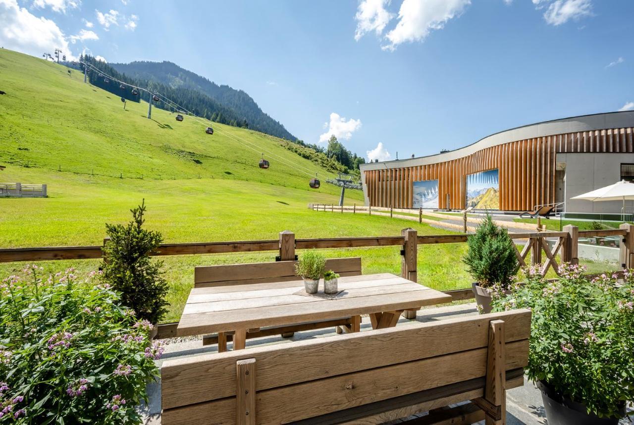 Hotel Das Zwoelferhaus Saalbach-Hinterglemm Eksteriør billede
