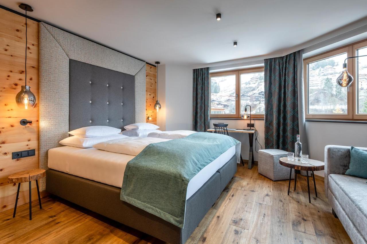 Hotel Das Zwoelferhaus Saalbach-Hinterglemm Eksteriør billede