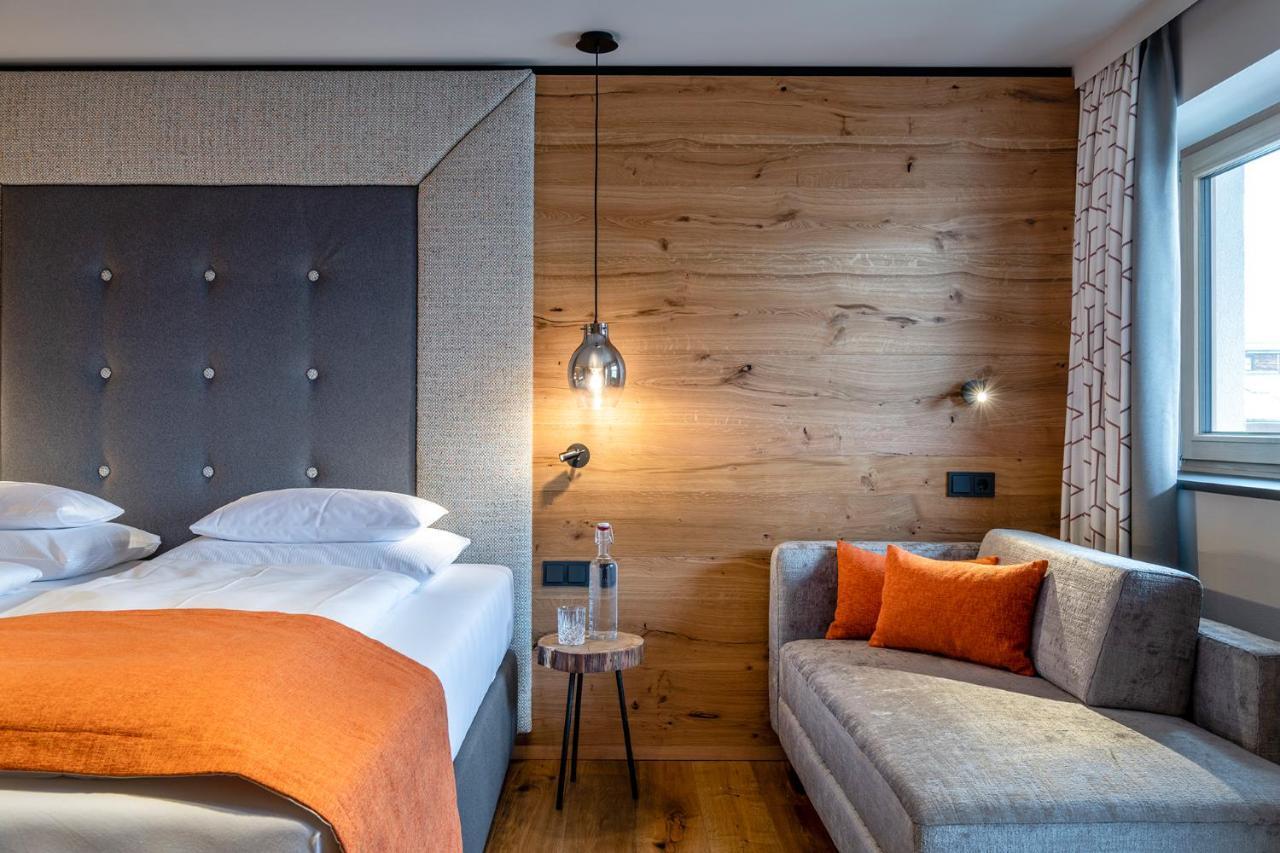 Hotel Das Zwoelferhaus Saalbach-Hinterglemm Eksteriør billede