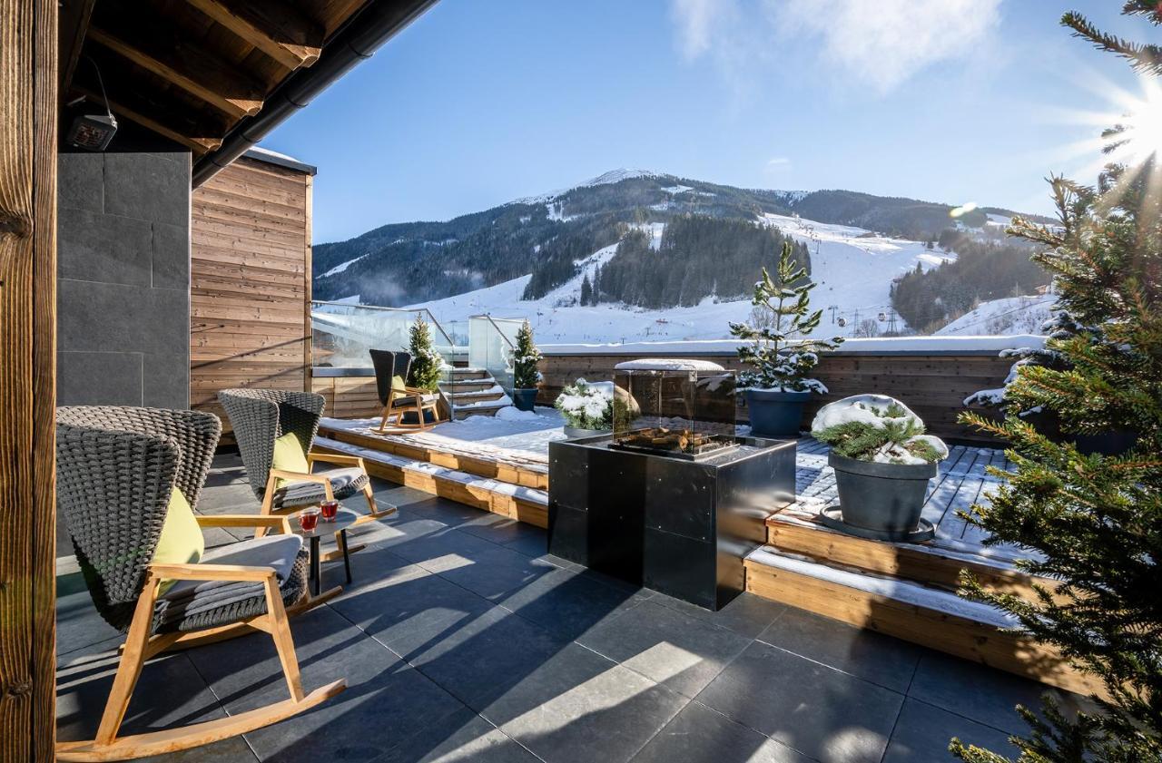 Hotel Das Zwoelferhaus Saalbach-Hinterglemm Eksteriør billede